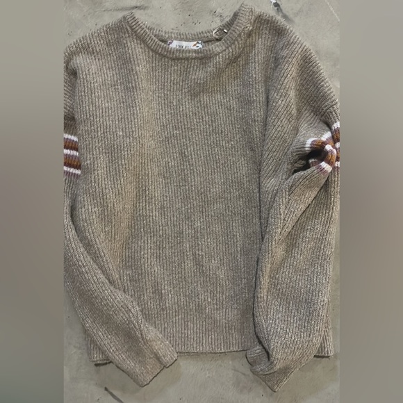 Women’s sweater - Picture 1 of 1